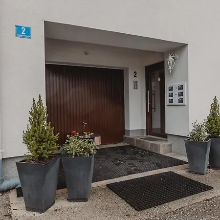 Apartamento Rudis Appartements-4 By Interhome