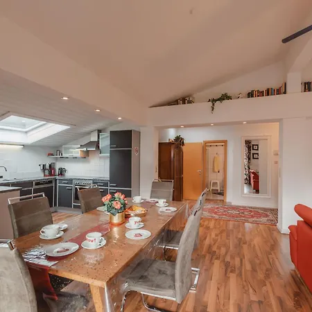 Apartamento Rudis Appartements-4 By Interhome